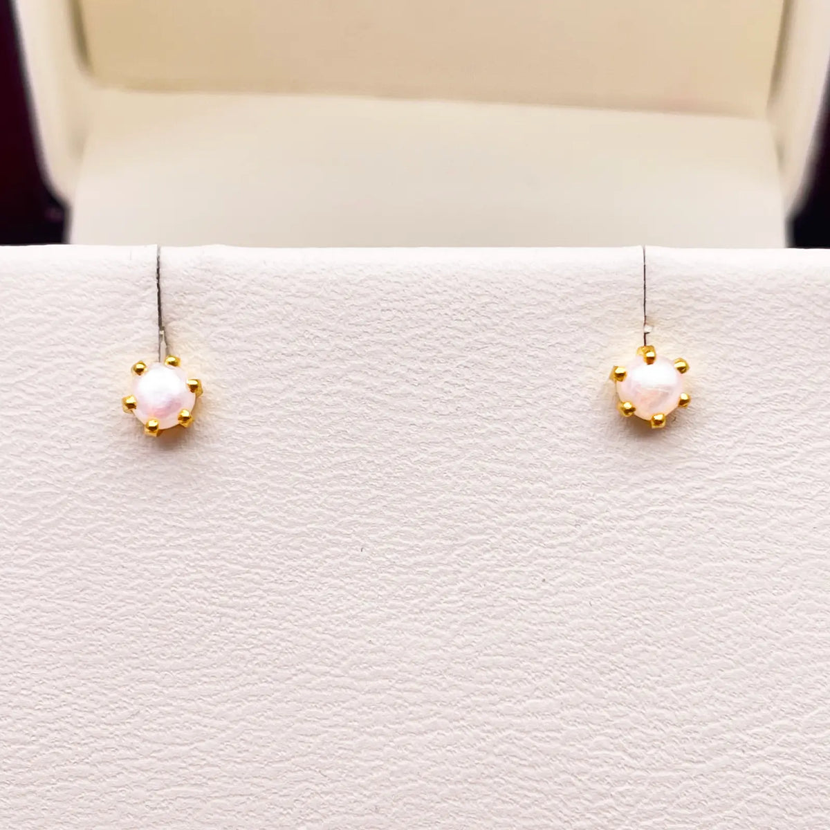 22ct Yellow Gold Children's Freshwater Pearl Claw Stud Earrings 4.1mm 