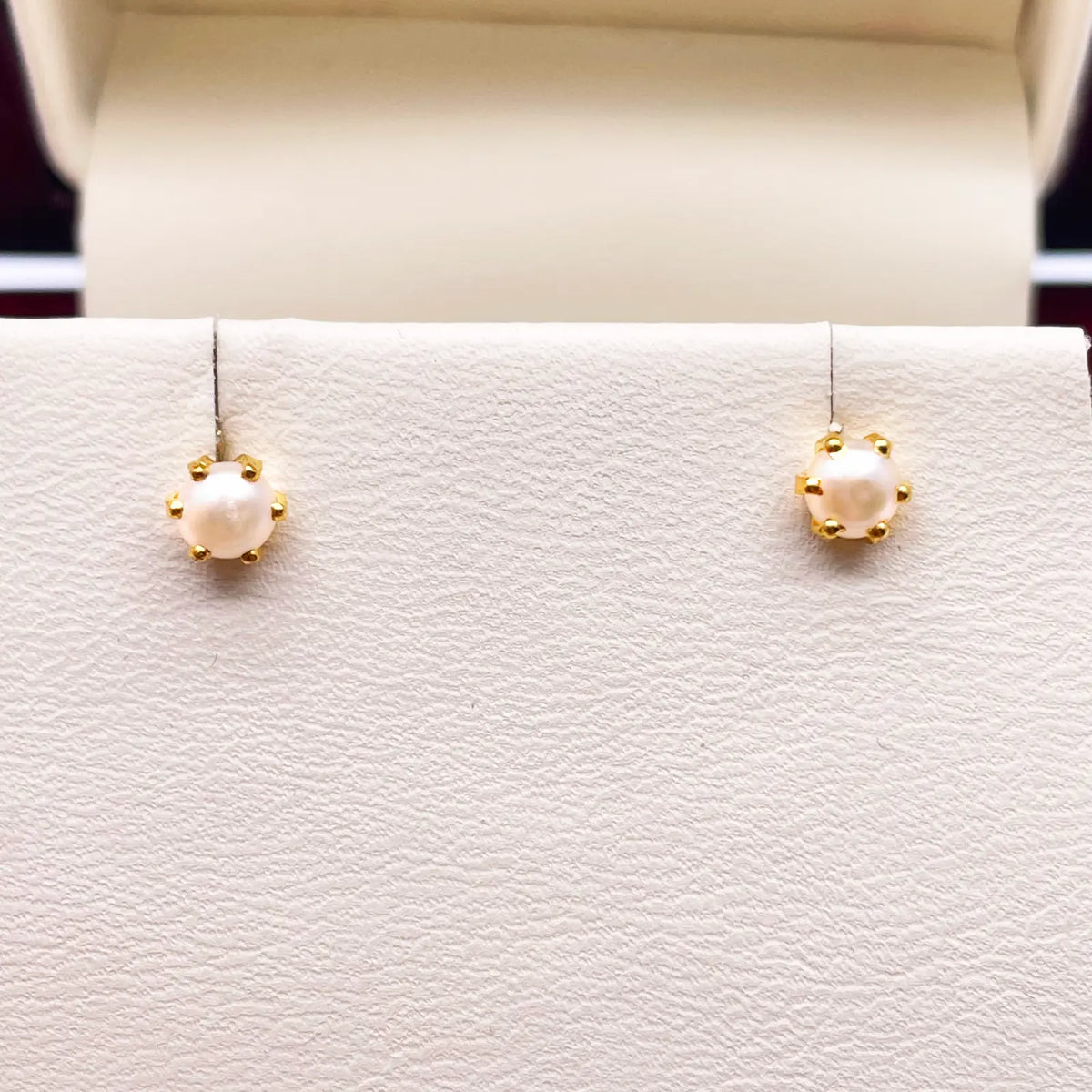 22ct Yellow Gold Children's Freshwater Pearl Claw Stud Earrings 4.3mm 
