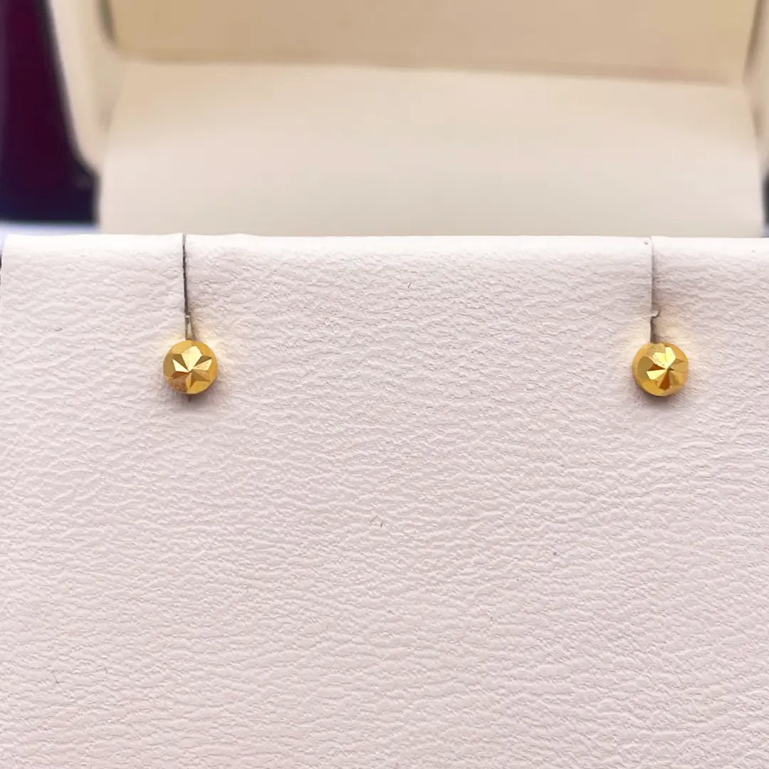 22ct Yellow Gold Diamond Cut Flower Round Ball Children's Earrings 2.8mm 