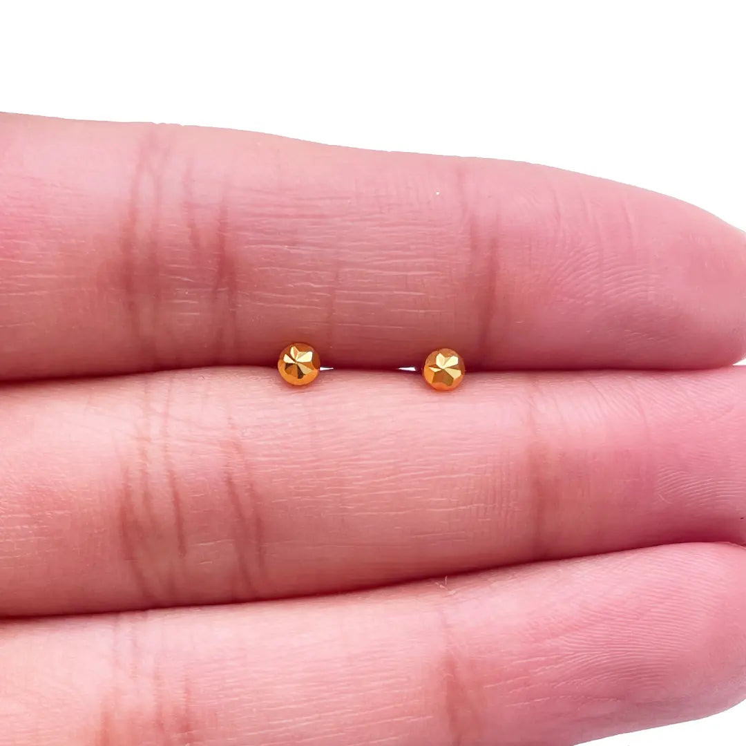 22ct Yellow Gold Diamond Cut Flower Round Ball Children's Earrings 2.8mm 