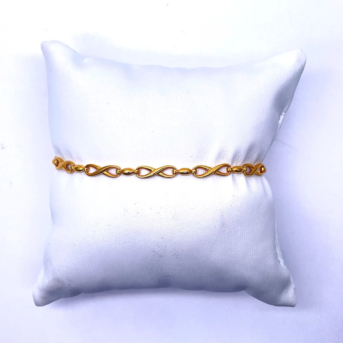 22ct Yellow Gold Flat High Polished Infinity Style Bracelet 7.2'' inches 