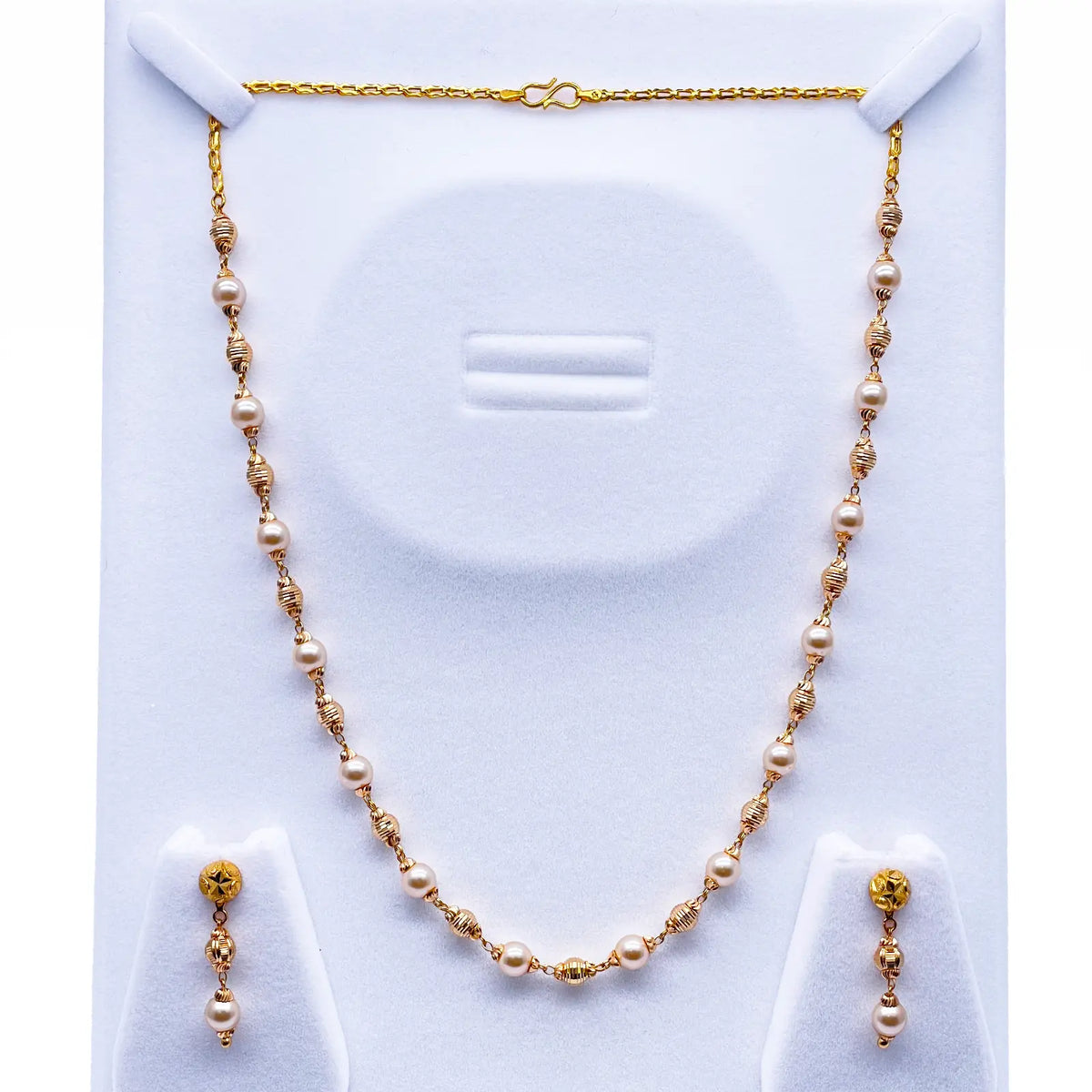 22ct Yellow Gold Pearls & Beaded Diamond Cut Ball Necklace/Earrings Set 