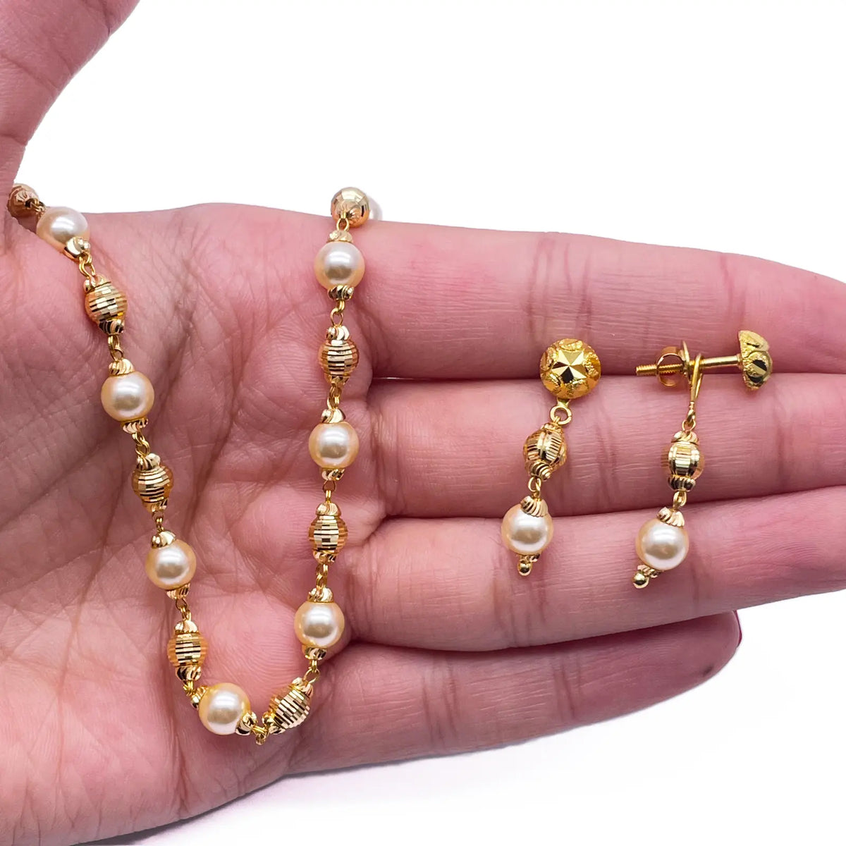 22ct Yellow Gold Pearls & Beaded Diamond Cut Ball Necklace/Earrings Set 