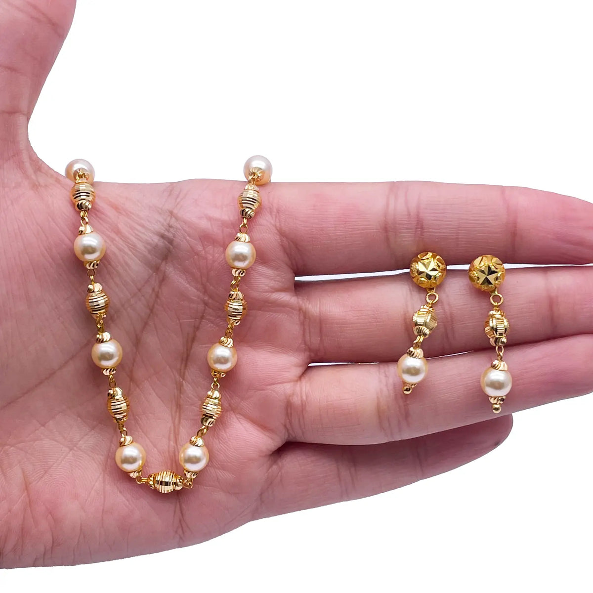 22ct Yellow Gold Pearls & Beaded Diamond Cut Ball Necklace/Earrings Set 