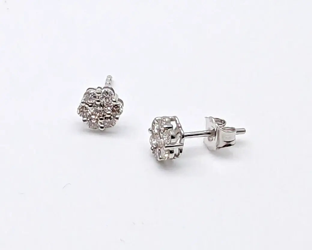 9ct White Gold Diamond Daisy Cluster Quarter Half Pair Stud Earrings 0.5cts 