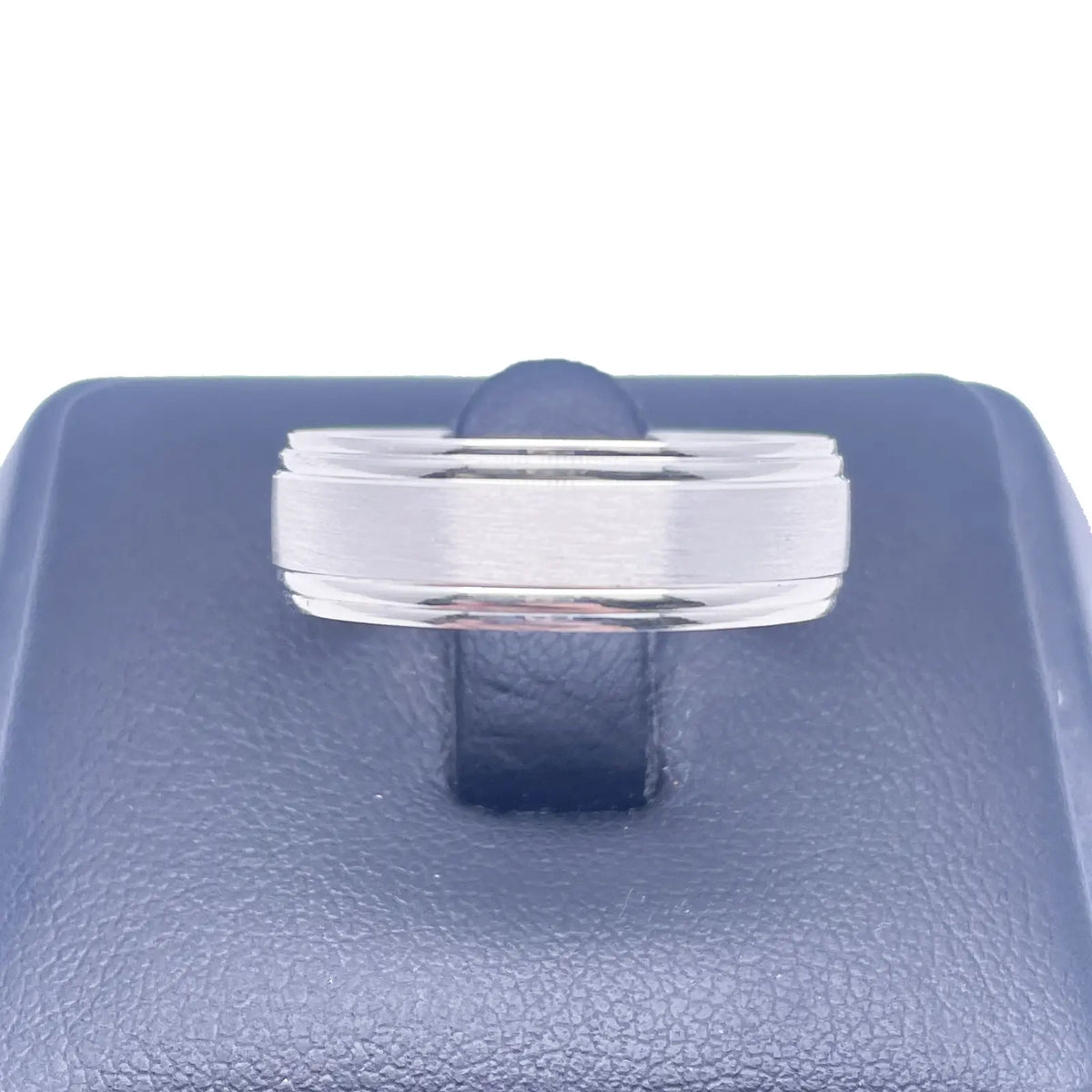 Mens Platinum Wedding Band 7mm Matt Centre & Grooved Edges Heavy Weight  Platinum Ring